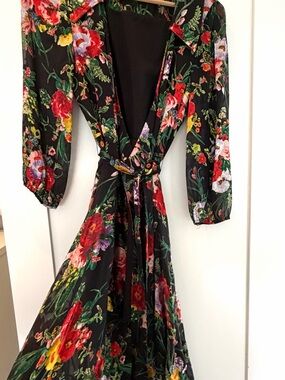 Alice + Olivia Black Floral Long-Sleeve Wrap Dress